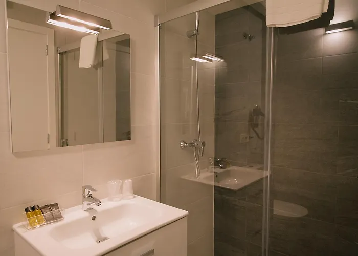 Os Sobrinos Do Pai Πανσιόν Σαντιάγο ντε Κομποστέλα