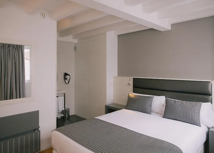 Os Sobrinos Do Pai Pensjonat Santiago de Compostela