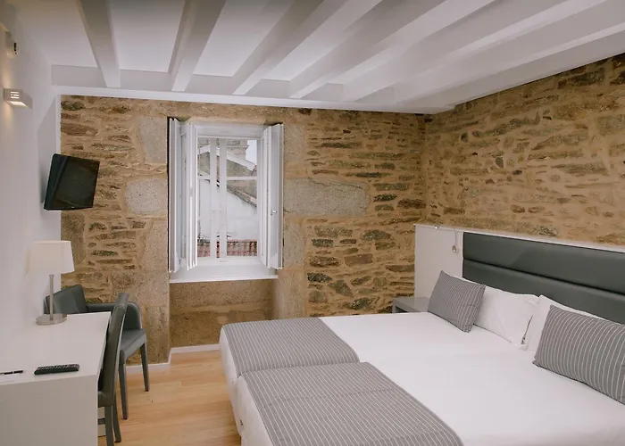 Os Sobrinos Do Pai 3* Santiago de Compostela